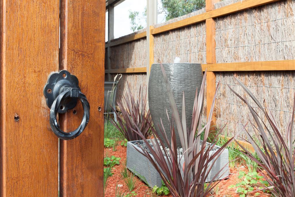 Silversands Beach Cottage Mount Martha Ruang foto