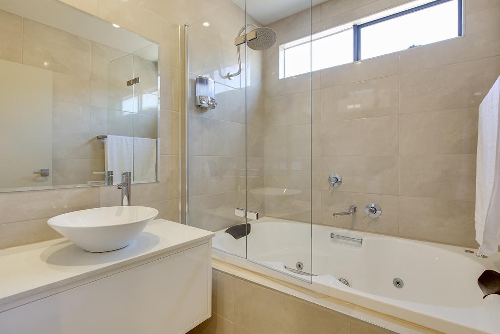 Silversands Beach Cottage Mount Martha Ruang foto